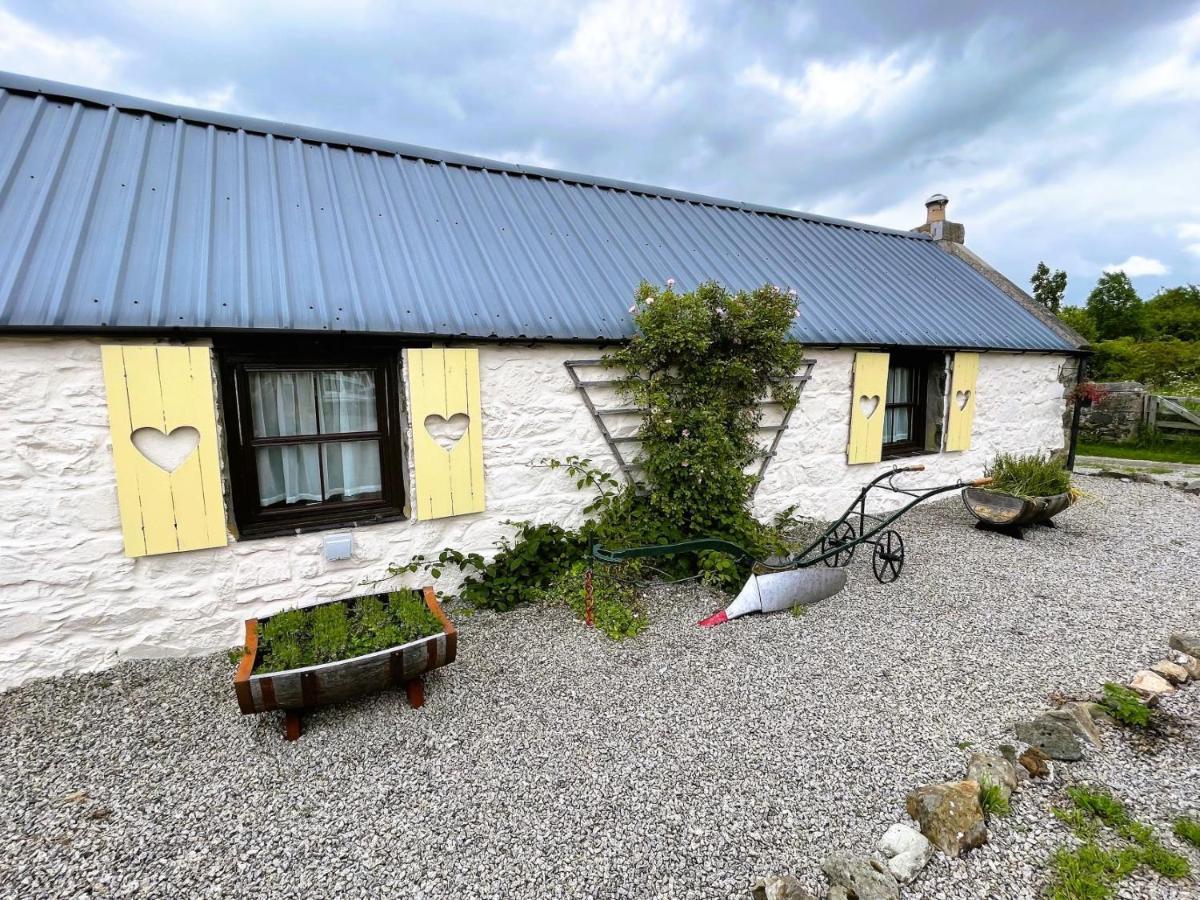 Deveron Valley Cottages Marnoch Buitenkant foto